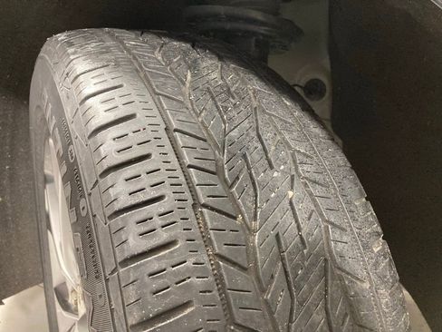 Used 2022 Buick Enclave Avenir image 30