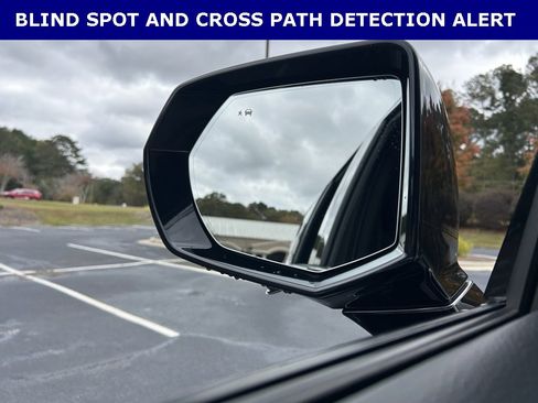 Used 2022 GMC Yukon XL Denali image 7