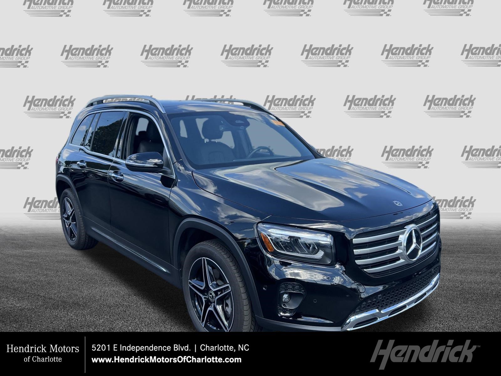 Certified 2026 Mercedes-Benz GLB 250 4MATIC image 1