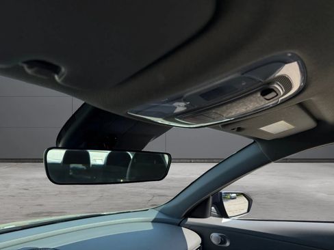 Used 2023 Hyundai Elantra SEL FWD image 41