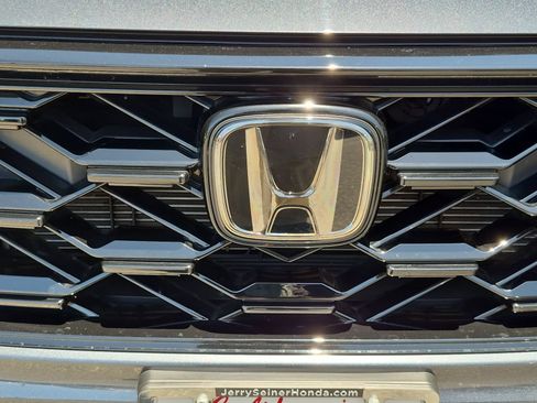 Used 2024 Honda CR-V Sport image 9