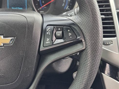 Used 2016 Chevrolet Cruze LS FWD image 25
