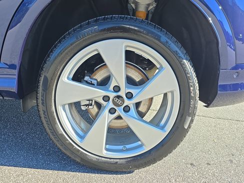 New 2025 Audi Q5 Premium Plus image 32