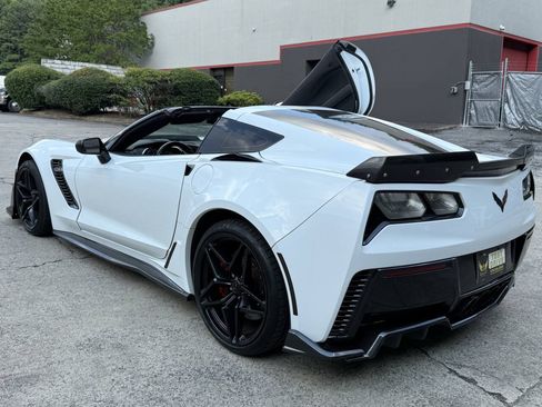 Used 2016 Chevrolet Corvette Z06 RWD image 19
