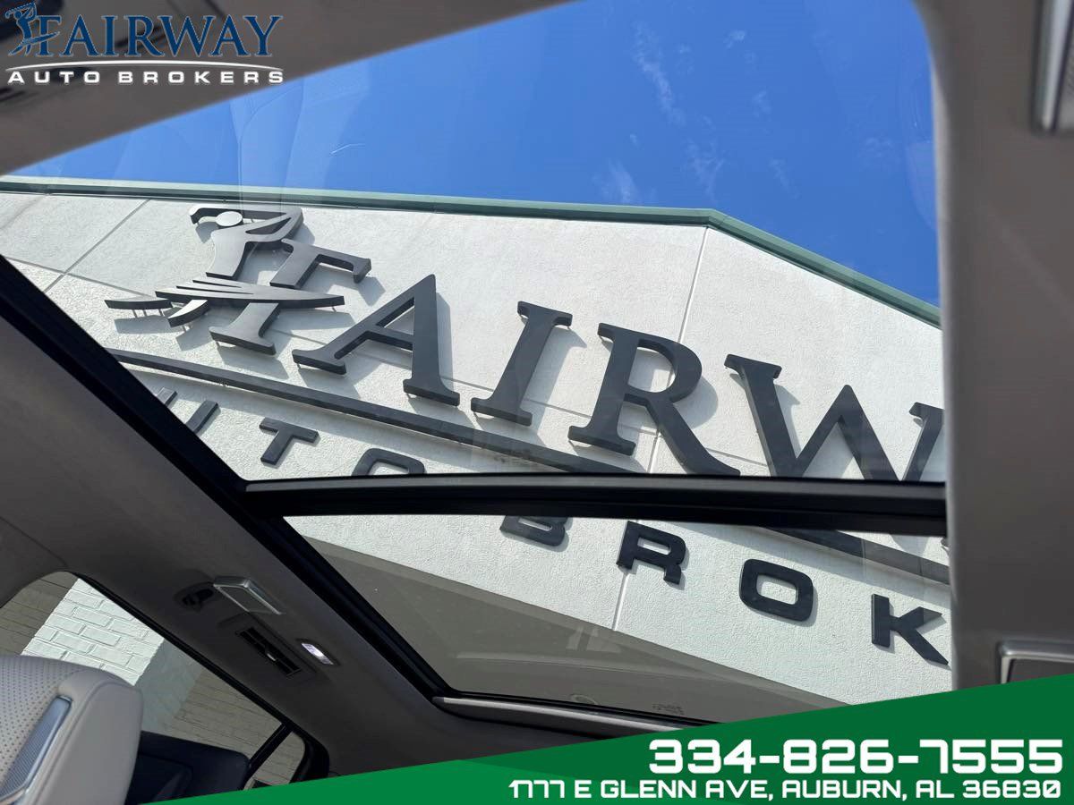 Used 2025 Cadillac Escalade Sport Platinum AWD/4WD image 28