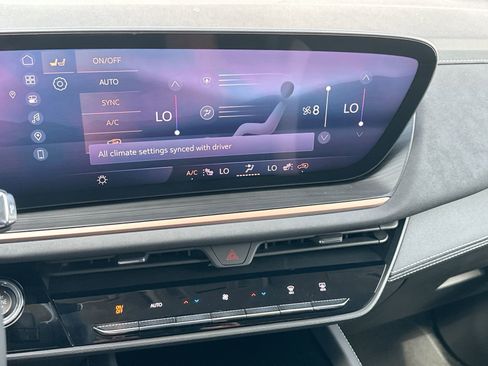 New 2025 Buick Envision Sport Touring image 19