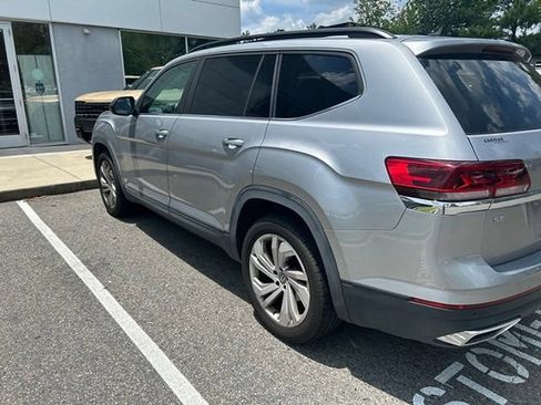 Used 2021 Volkswagen Atlas SE w/ Panoramic Sunroof Package AWD/4WD image 8