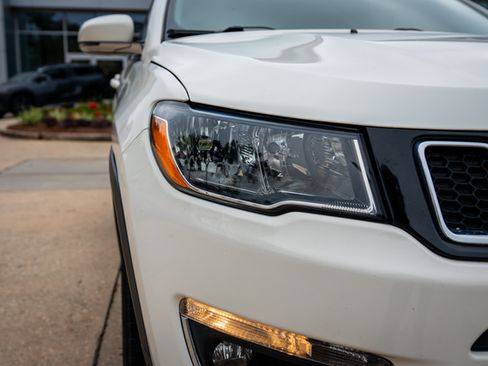 Used 2019 Jeep Compass Limited AWD/4WD image 20