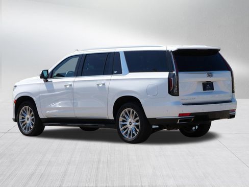Used 2024 Cadillac Escalade ESV Premium Luxury w/ LPO, Floor Liner Package AWD/4WD image 5