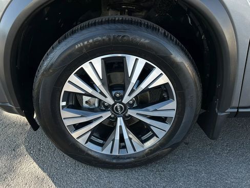 Used 2022 Nissan Rogue SV w/ SV Premium Package AWD/4WD image 31