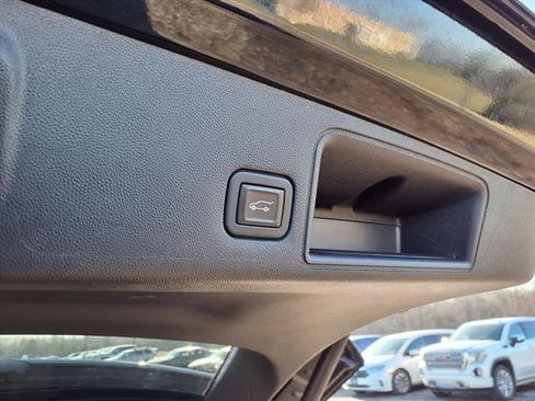 Used 2021 GMC Terrain SLT image 74