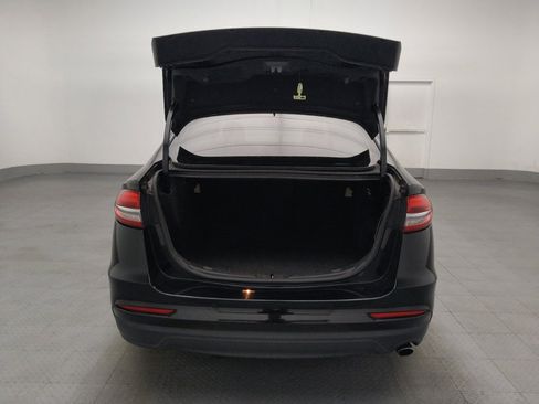 Used 2020 Ford Fusion SE FWD image 29