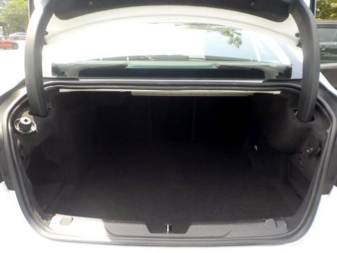 Used 2017 Jaguar XE Prestige image 23