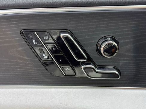 New 2025 Cadillac Lyriq Luxury image 19