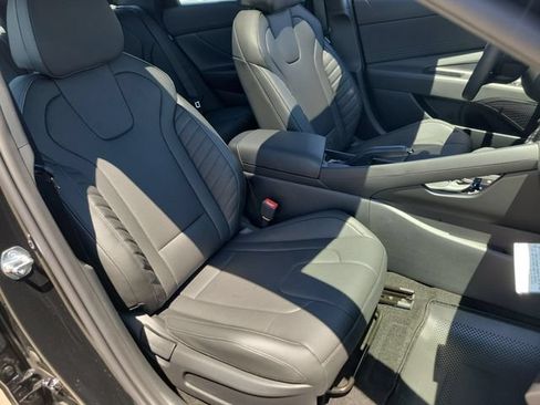 New 2026 Hyundai Elantra SEL Sport FWD image 20