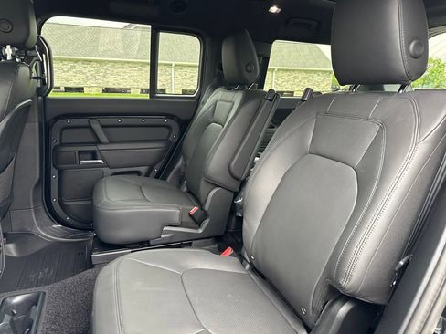 New 2025 Land Rover Defender 130 X-Dynamic SE image 14