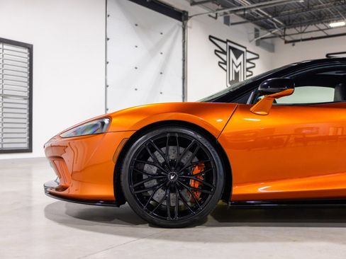 Used 2023 McLaren GT RWD image 18