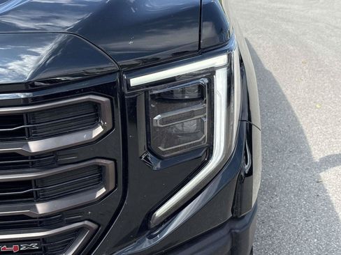Used 2024 GMC Sierra 1500 AT4X w/ AT4X AEV Edition AWD/4WD image 12