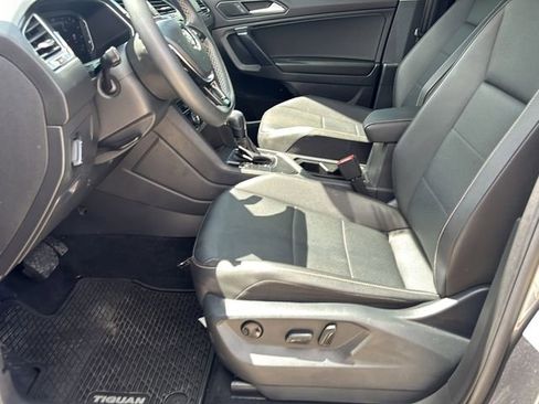 Used 2021 Volkswagen Tiguan SEL image 21