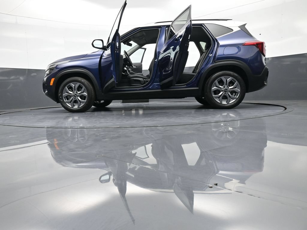 Certified 2024 Kia Seltos S AWD/4WD image 48