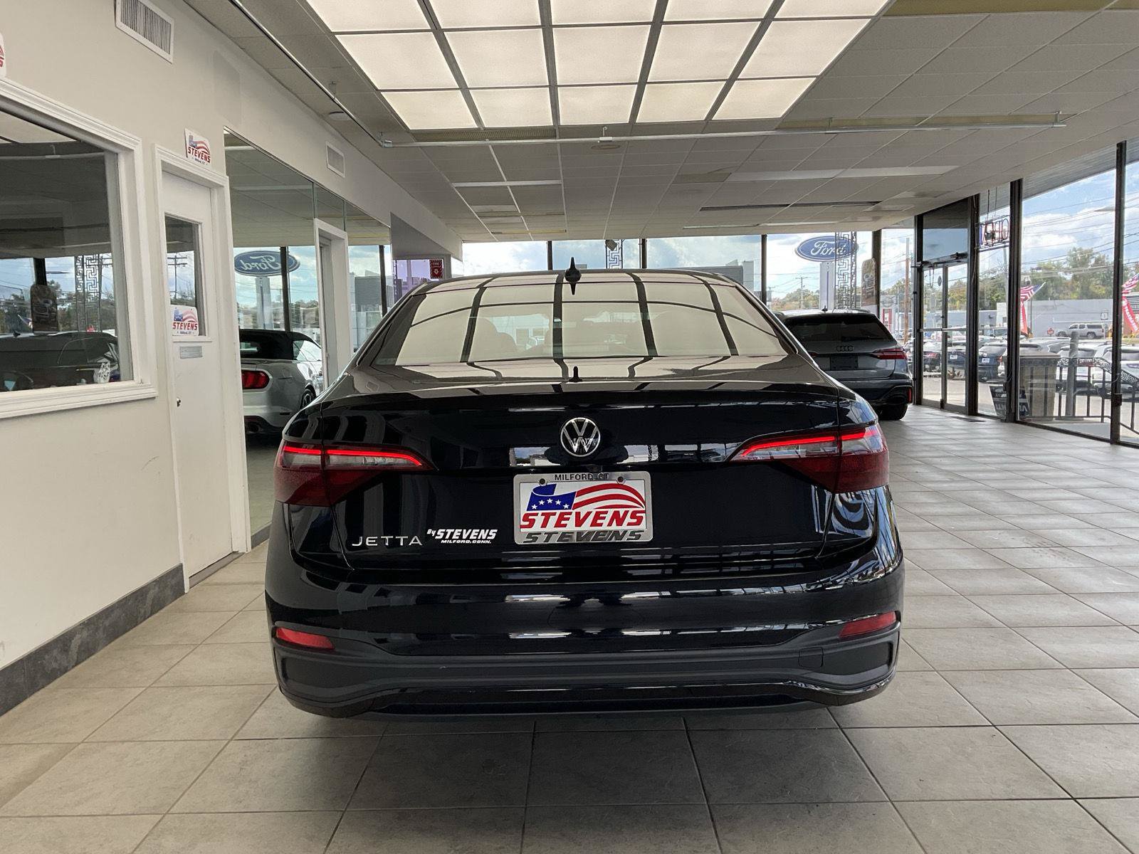 Used 2023 Volkswagen Jetta Sport FWD image 6