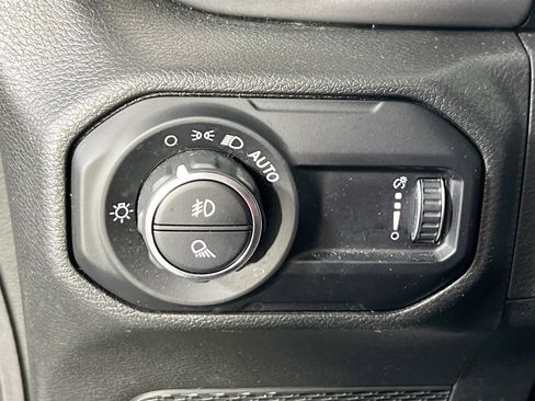 Used 2023 Jeep Gladiator Sport AWD/4WD image 10