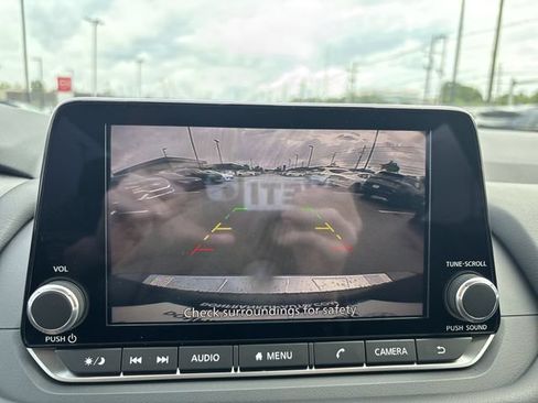 New 2026 Nissan Rogue SV w/ Cold Weather Package AWD/4WD image 17
