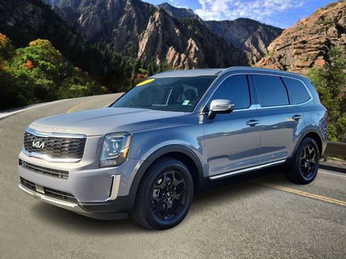 Used 2022 Kia Telluride EX w/ Towing Package image 5