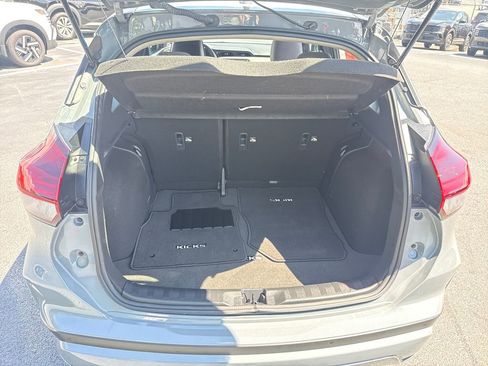 Used 2023 Nissan Kicks SR w/ SR Premium Package FWD image 24