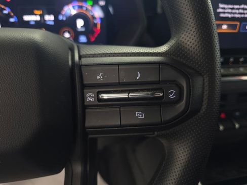 Used 2025 Chevrolet Colorado Trail Boss AWD/4WD image 16