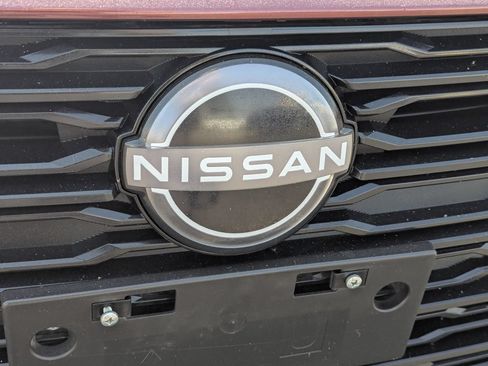Used 2025 Nissan Altima 2.5 SV FWD image 11