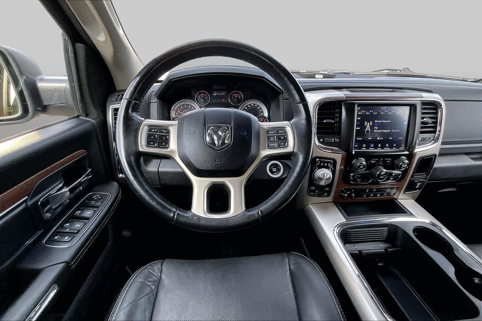 Used 2018 RAM 1500 Laramie w/ Convenience Group AWD/4WD image 6