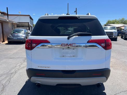 Used 2019 GMC Acadia SLT FWD image 4