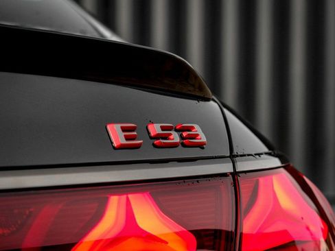 New 2026 Mercedes-Benz E 53 AMG e 4MATIC Sedan image 10