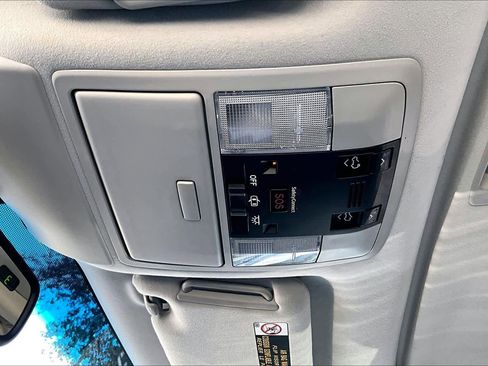 Used 2016 Lexus GX 460 Luxury image 31