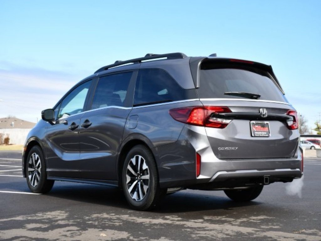 New 2026 Honda Odyssey EX-L image 5