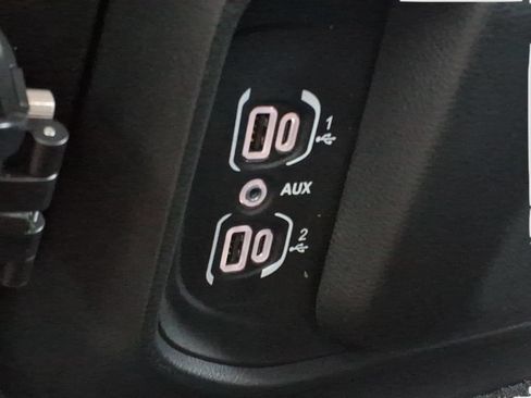Used 2025 RAM 1500 Warlock AWD/4WD image 17