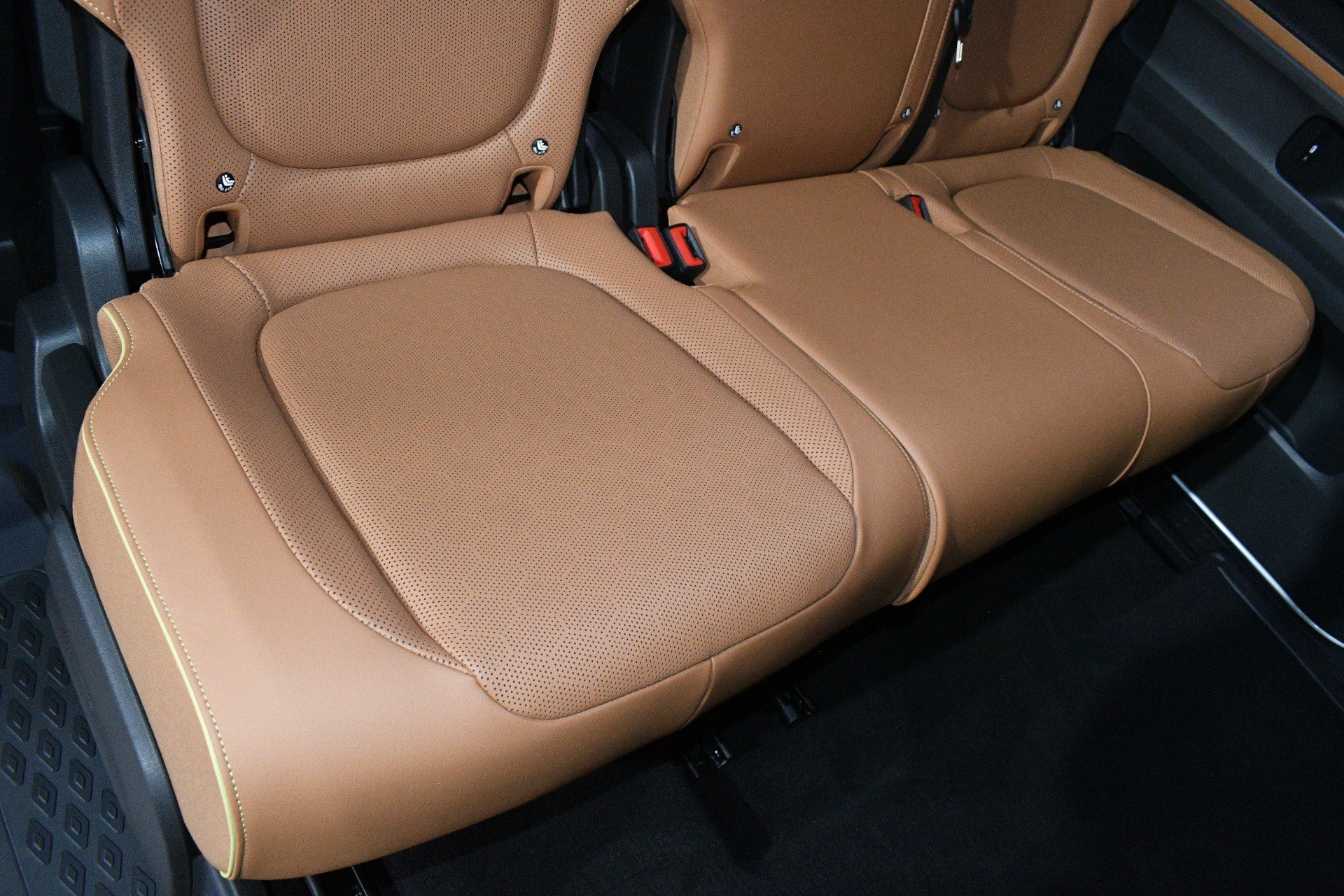 Used 2025 Volkswagen ID. Buzz Pro S RWD image 20