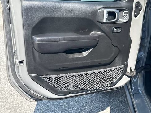 Used 2019 Jeep Wrangler Unlimited Rubicon AWD/4WD image 10