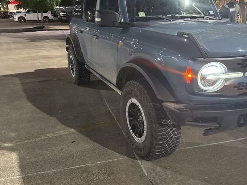 Used 2021 Ford Bronco Badlands image 4