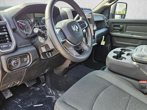 New 2026 RAM 2500 Tradesman AWD/4WD image 3