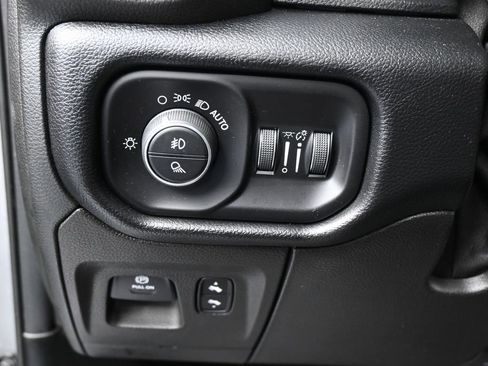 Used 2019 RAM 1500 Rebel w/ Level 2 Equipment Group AWD/4WD image 16