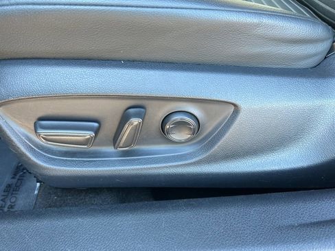 Used 2024 Toyota Camry SE image 14