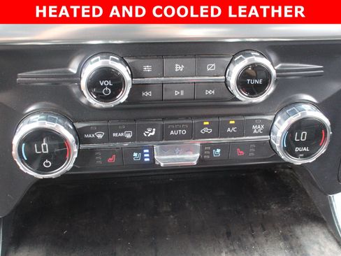 Used 2021 Ford F150 Lariat w/ Trailer Tow Package AWD/4WD image 24