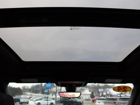 Certified 2024 Chevrolet Blazer RS w/ Driver Confidence II Package image 16