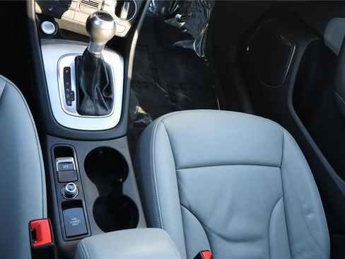 Used 2018 Audi Q3 2.0T Premium Plus image 21