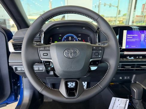 Certified 2026 Toyota Camry SE w/ Convenience Package FWD image 24