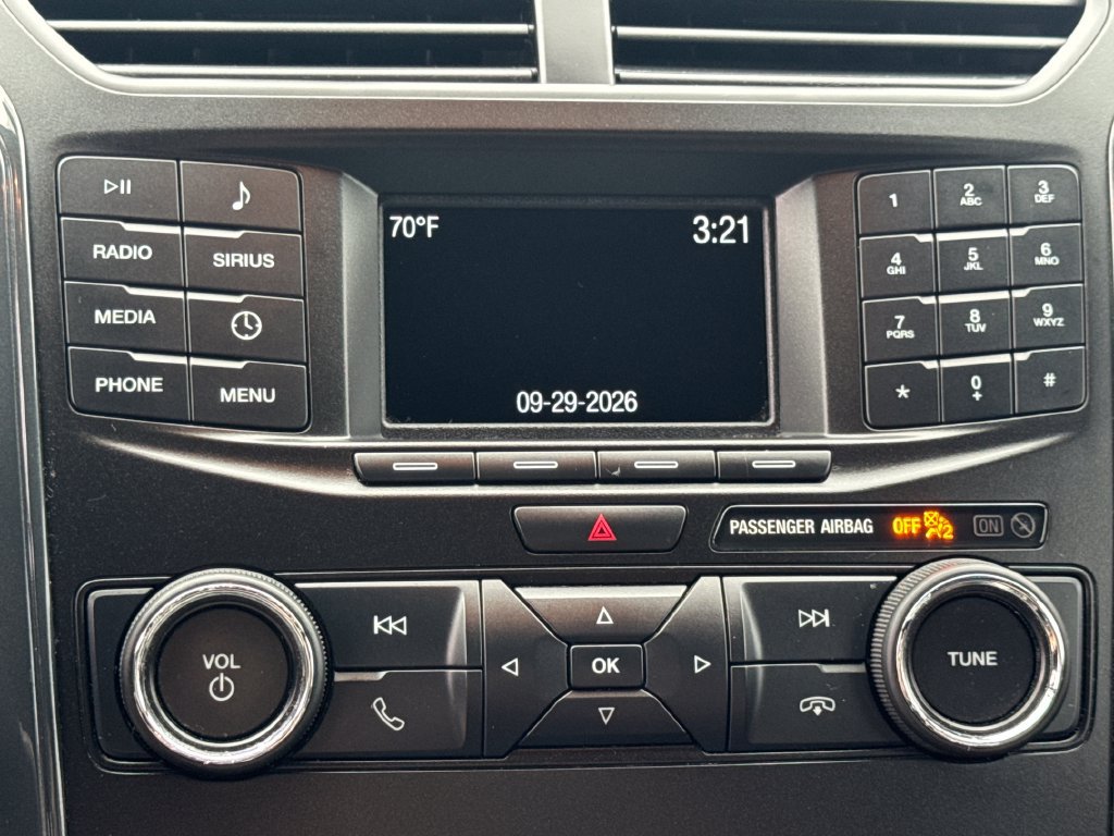 Used 2018 Ford Explorer XLT AWD/4WD image 44