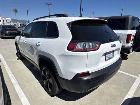 Used 2020 Jeep Cherokee Latitude Plus FWD image 12