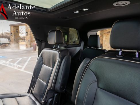 Used 2022 Chevrolet Traverse Premier image 9